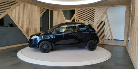 Lancia Ypsilon 1.0 firefly hybrid Silver s&s 70cv - Immagine 10