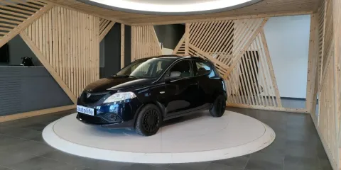 Lancia Ypsilon 1.0 firefly hybrid Silver s&s 70cv - Immagine 11