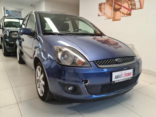 Ford Fiesta 1.4 tdci Ghia 5p - Immagine 3