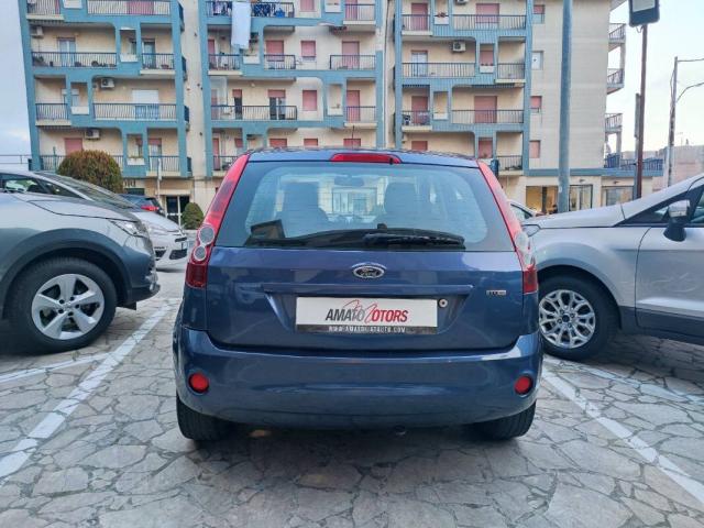 Ford Fiesta 1.4 tdci Ghia 5p - Immagine 10