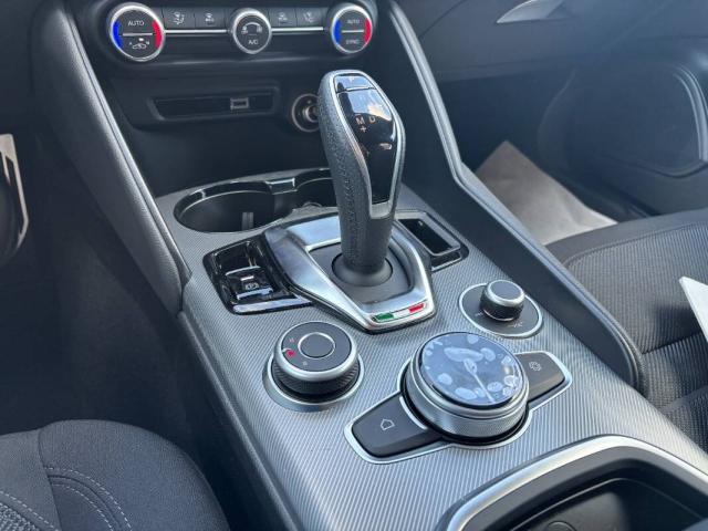 Alfa Romeo Giulia 2.2 t Sprint 160cv auto - Immagine 22