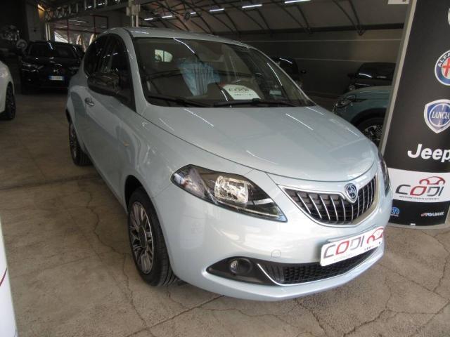 Lancia Ypsilon III 1.0 firefly hybrid Gold Plus s&s 70cv - Immagine 10