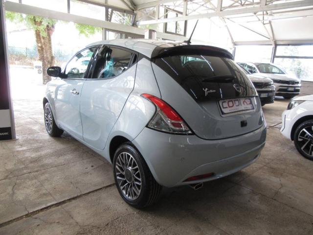 Lancia Ypsilon III 1.0 firefly hybrid Gold Plus s&s 70cv - Immagine 7