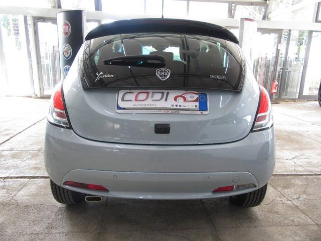 Lancia Ypsilon III 1.0 firefly hybrid Gold Plus s&s 70cv - Immagine 5
