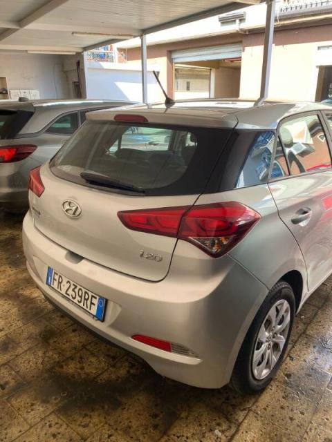 Hyundai i20 I20 1.1 crdi Style 75cv 5p my17 - Immagine 1