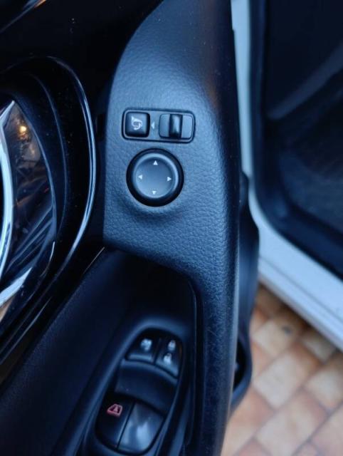 Nissan Qashqai 1.6 dci N-Connecta 2wd 130cv xtronic - Immagine 3