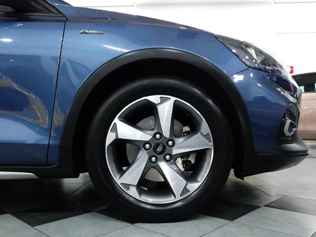 Ford Focus 1.0 EcoBoost 125 CV ACTIVE - Immagine 21