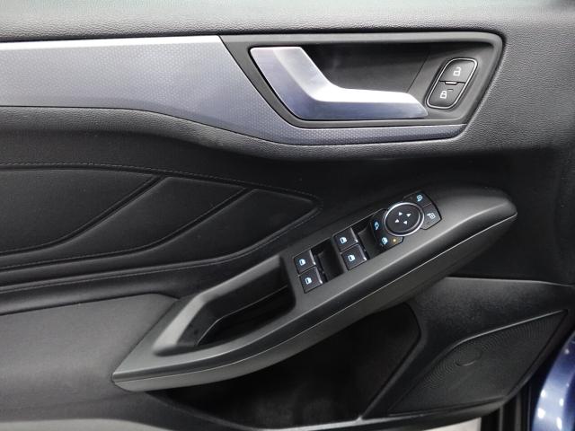 Ford Focus 1.0 EcoBoost 125 CV ACTIVE - Immagine 13