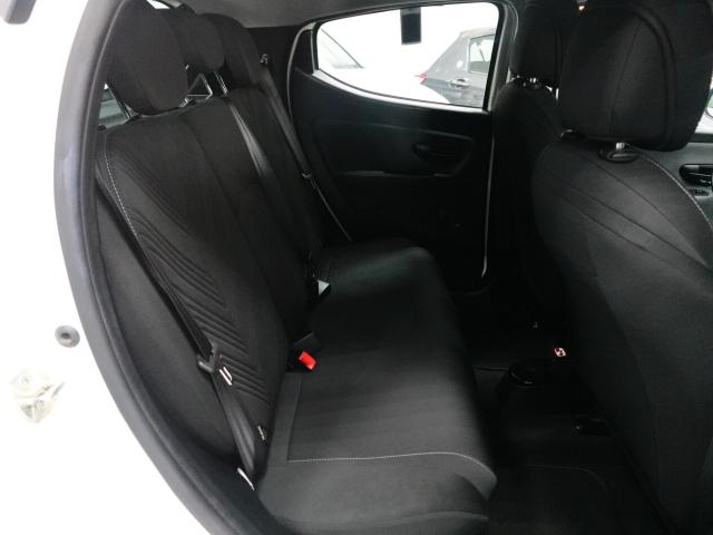 Lancia Ypsilon III 1.0 FIREFLY HYBRID 70 CV GOLD - Immagine 22