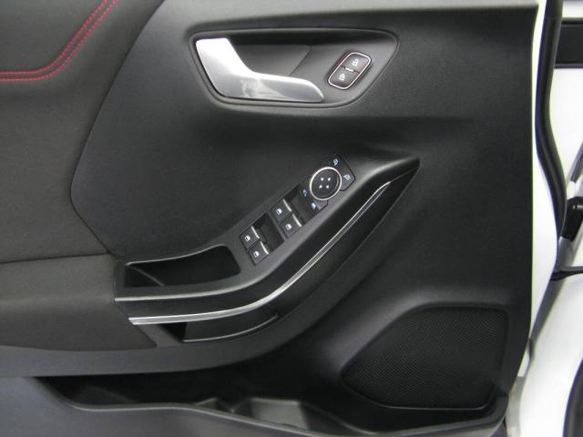 Ford Puma 1.0 EcoBoost HYBRID 125 CV ST LINE - Immagine 12