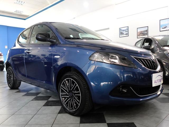 Lancia Ypsilon III 1.0 FIREFLY HYBRID 70 CV GOLD - Immagine 16
