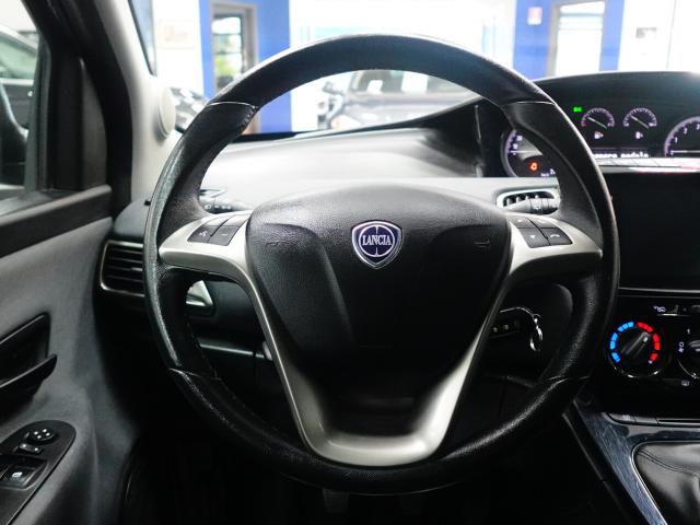 Lancia Ypsilon III 1.0 FIREFLY HYBRID 70 CV GOLD - Immagine 9