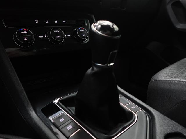 Volkswagen Tiguan 2.0 TDI 150 CV BUSINESS - Immagine 11
