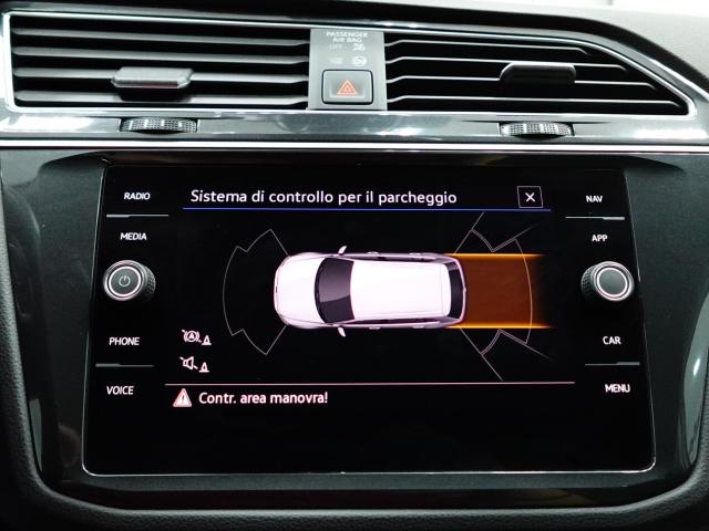 Volkswagen Tiguan 2.0 TDI 150 CV DSG LIFE - Immagine 14
