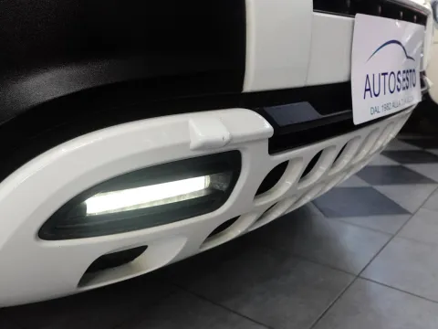 Fiat Panda 1.0 hybrid City Cross s&s 70cv - Immagine 14