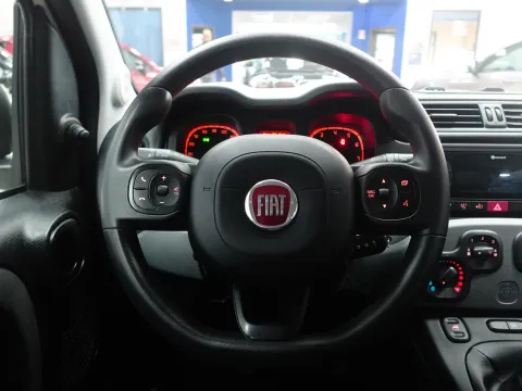 Fiat Panda 1.0 hybrid City Cross s&s 70cv - Immagine 15