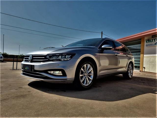 Volkswagen Passat Variant 1.6 tdi Business 120cv dsg - Immagine 17
