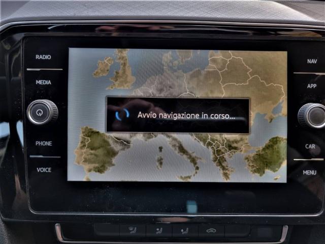 Volkswagen Passat Variant 1.6 tdi Business 120cv dsg - Immagine 2