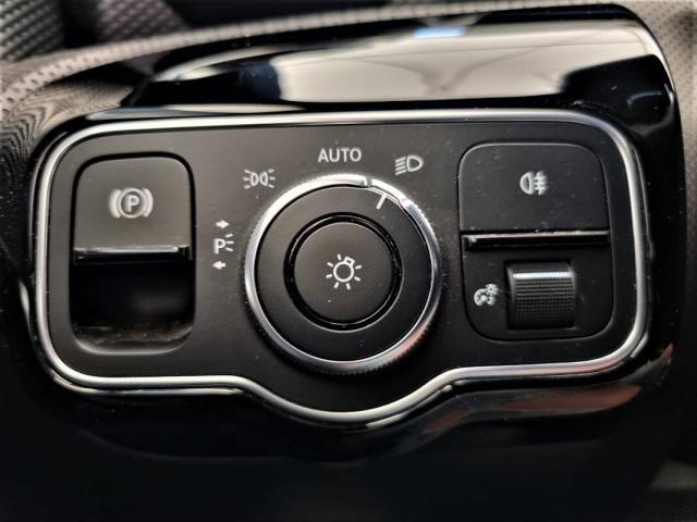 Mercedes Classe CLA 180 d Sport auto - Immagine 11