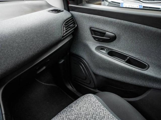 Lancia Ypsilon III 1.0 firefly hybrid Silver s&s 70cv - Immagine 24