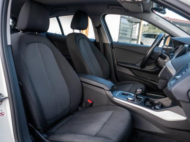 BMW Serie 1 118i Business Advantage 136cv auto - Immagine 3
