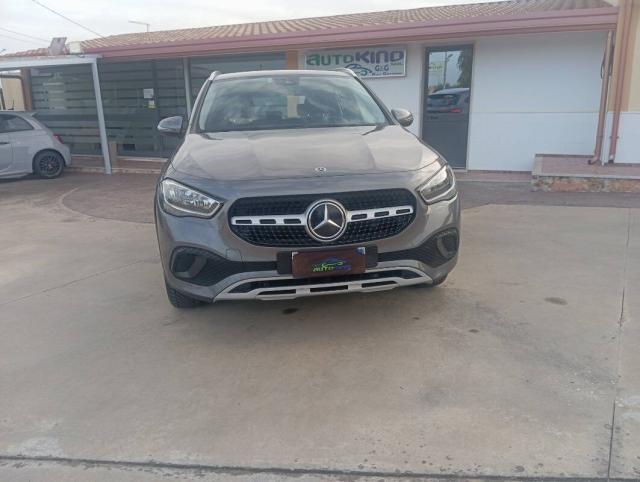 Mercedes Classe GLA 180 d Business auto - Immagine 16