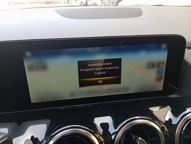Mercedes Classe GLA 200 d Sport Plus 4matic auto - Immagine 7