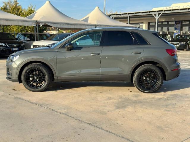 Audi Q3 35 2.0 tdi Business s-tronic - Immagine 4