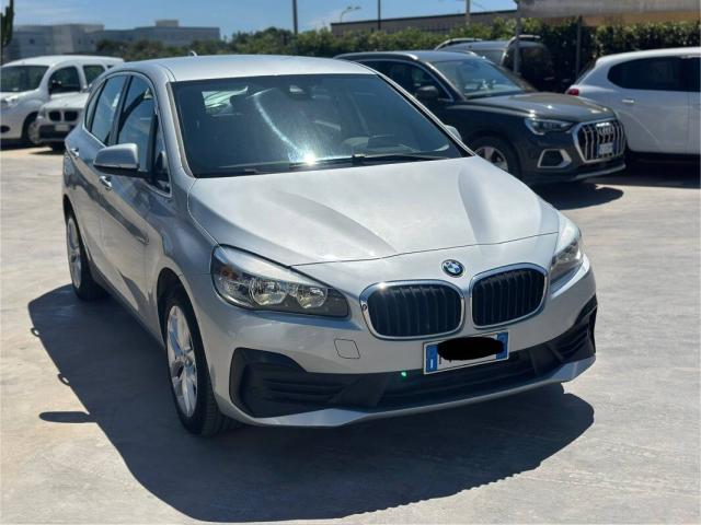 BMW Serie 2 216d Business - Immagine 5
