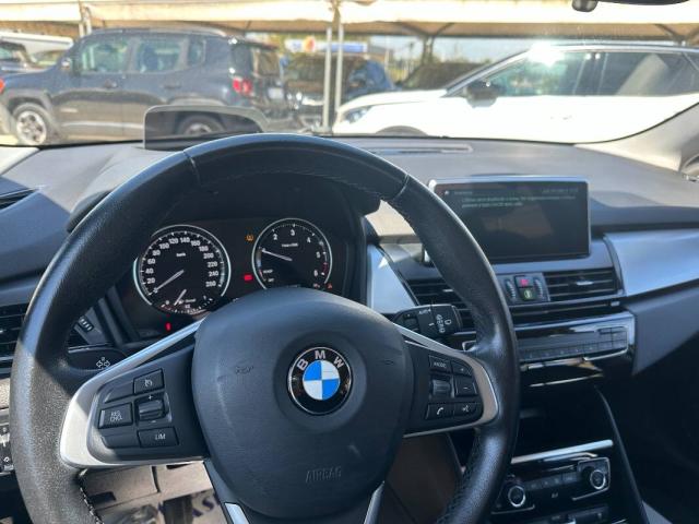 BMW Serie 2 216d Business - Immagine 9