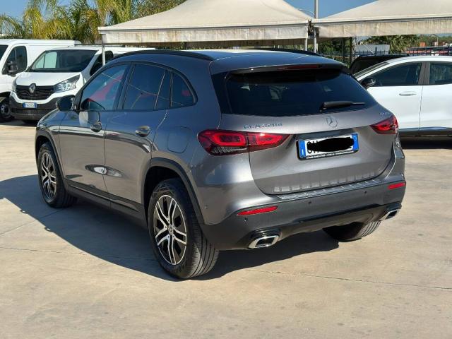 Mercedes Classe GLA 220 d Sport Plus 4matic auto - Immagine 2