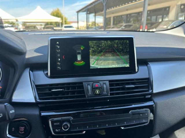 BMW Serie 2 216d Business - Immagine 4