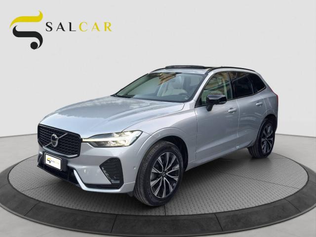 Volvo XC60 2.0 b4 Plus Dark awd auto - Immagine 17