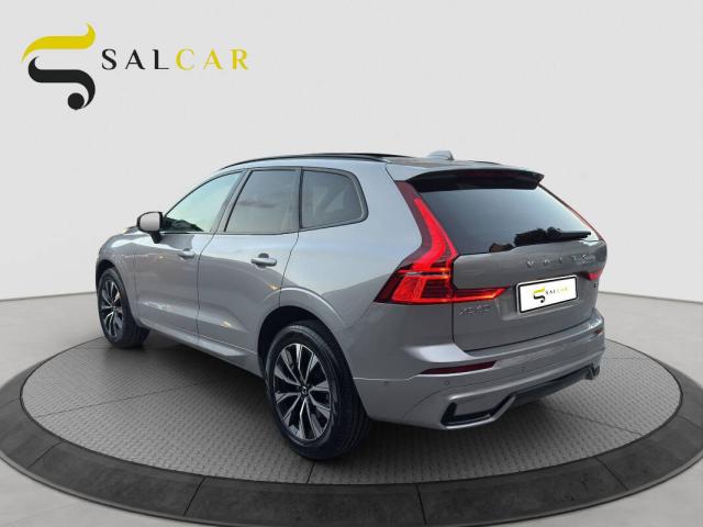 Volvo XC60 2.0 b4 Plus Dark awd auto - Immagine 14