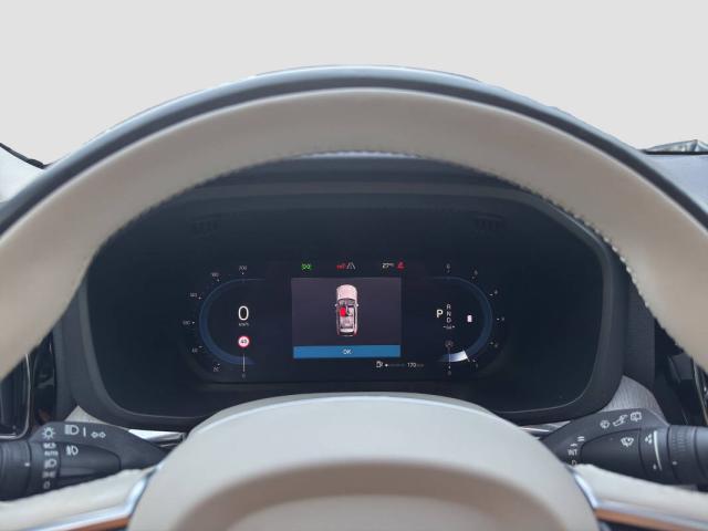 Volvo XC60 2.0 b4 Plus Dark awd auto - Immagine 13