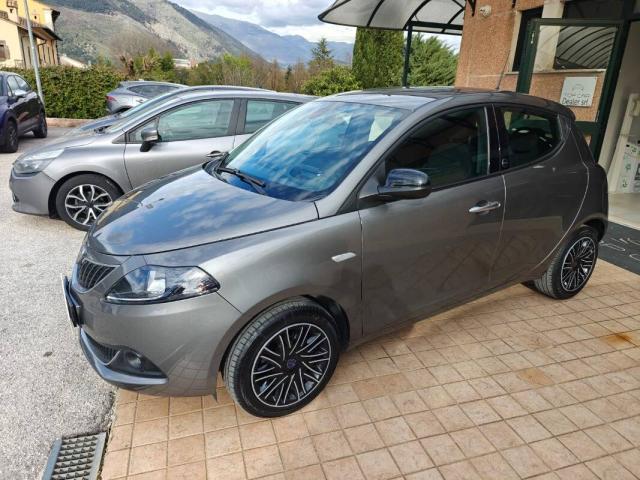 Lancia Ypsilon III 1.0 firefly hybrid Gold s&s 70cv - Immagine 4