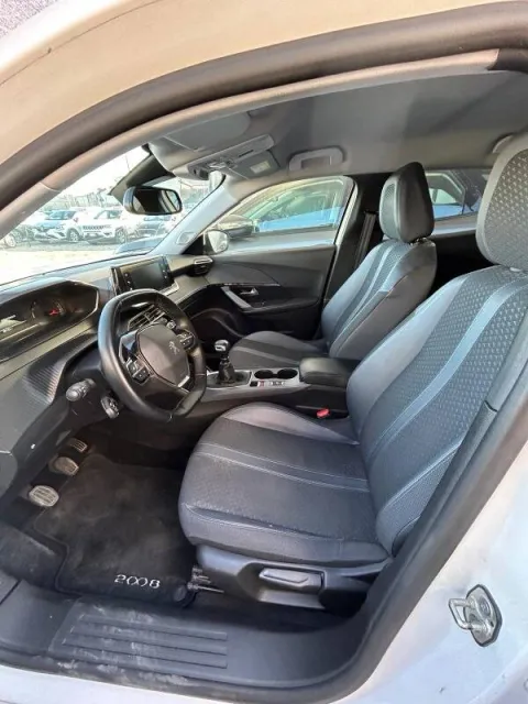 Peugeot 2008 1.5 bluehdi Active s&s 100cv 5marce - Immagine 5
