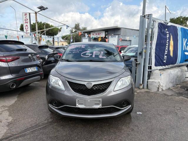 Lancia Ypsilon 1.2 Gold 69cv - Immagine 9