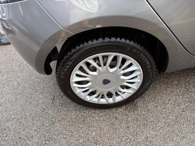 Lancia Ypsilon 1.2 Gold 69cv - Immagine 10