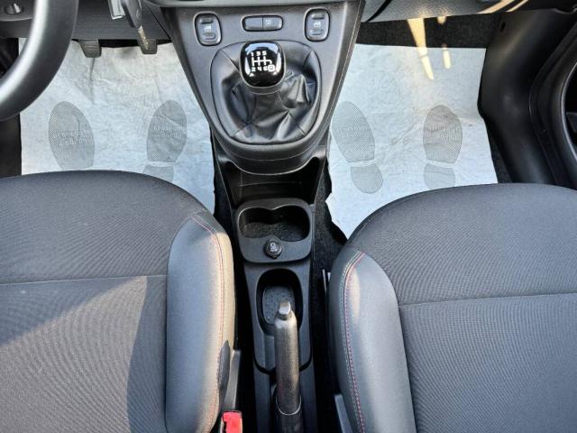 Fiat Panda III 1.0 firefly hybrid Sport s&s 70cv - Immagine 18
