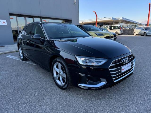 Audi A4 Avant 35 2.0 tdi mhev Business Advanced 163cv s-tronic - Immagine 3