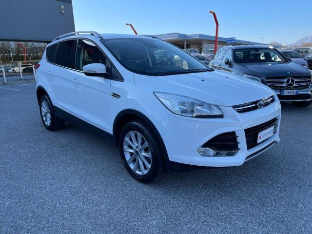 Ford Kuga 2.0 tdci Titanium 4wd s&s 150cv powershift E6 - Immagine 10