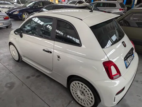 Abarth 595 1.4 t-jet 145cv - Immagine 14