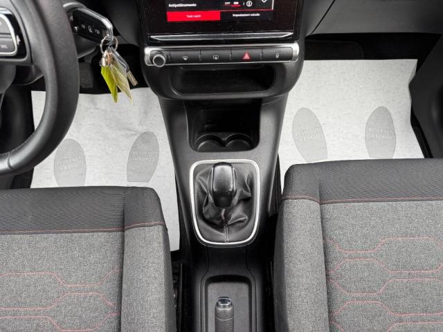 Citroen C3 1.2 puretech Shine s&s 83cv neopatentati my18 - Immagine 1