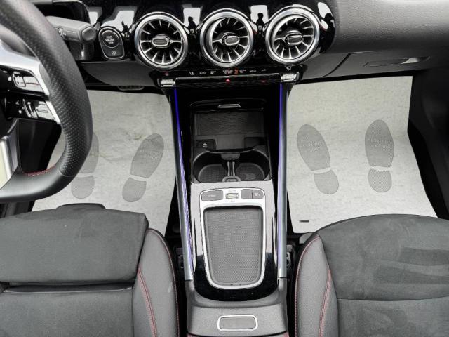 Mercedes Classe GLA 200 d AMG Line Advanced Plus auto - Immagine 2
