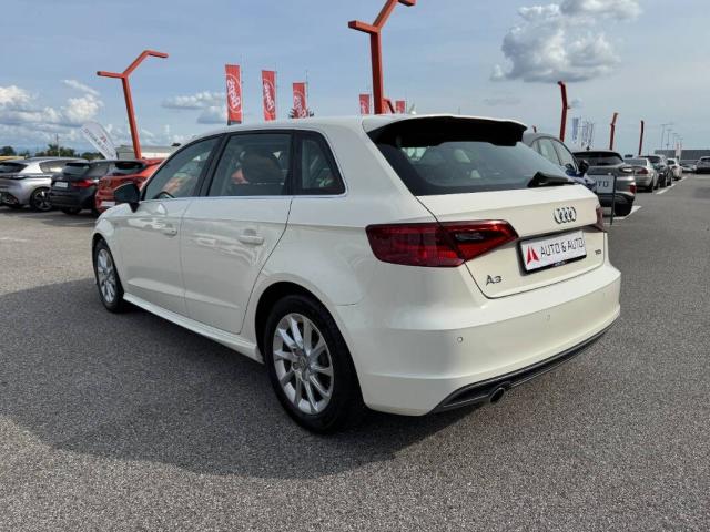Audi A3 1.6 tdi Attraction 110cv E6 - Immagine 2
