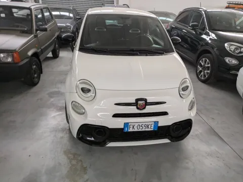 Abarth 595 1.4 t-jet 145cv - Immagine 18