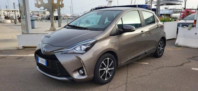 Toyota Yaris 1.5h Trend Grey Edition my18 - Immagine 9