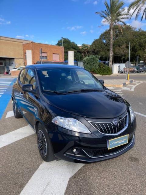 Lancia Ypsilon III 1.0 firefly hybrid Silver s&s 70cv 5p.ti - Immagine 6