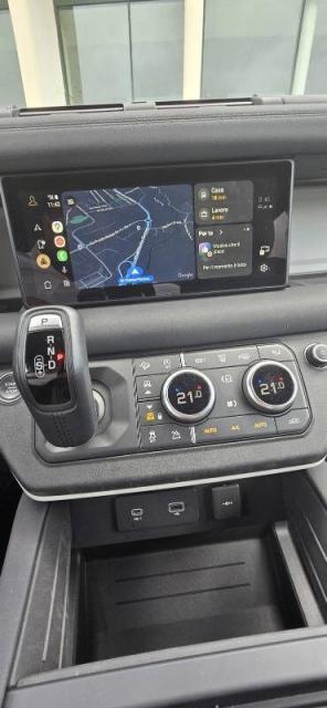 Land Rover Defender 3.0d i6 mhev X-Dynamic HSE awd 200cv auto - Immagine 10